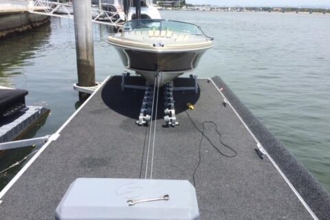 roller system on pontoon dock